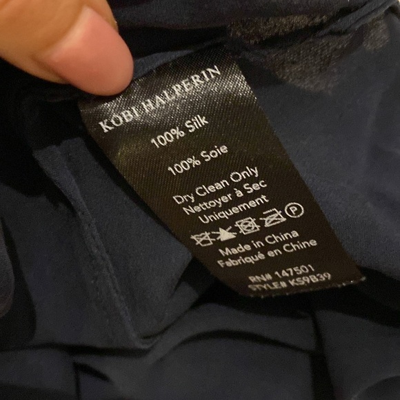 Kobi Halperin Elegant silk Navy Blouse size XS - Picture 6 of 6